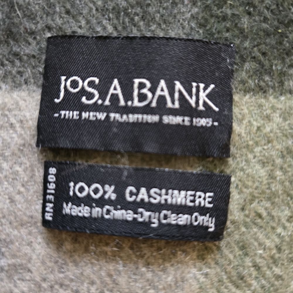 Cashmere🧣 - Picture 3 of 4